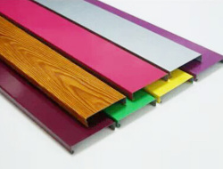 L75型防風(fēng)扣板