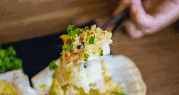 ee113f7005114f15bd3025bcb4d28f52.gif
