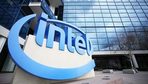 Intel CEO warns that chip shortages will continue for many years