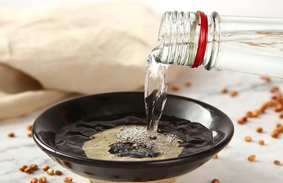 1715235811585291.jpg 白酒.jpg