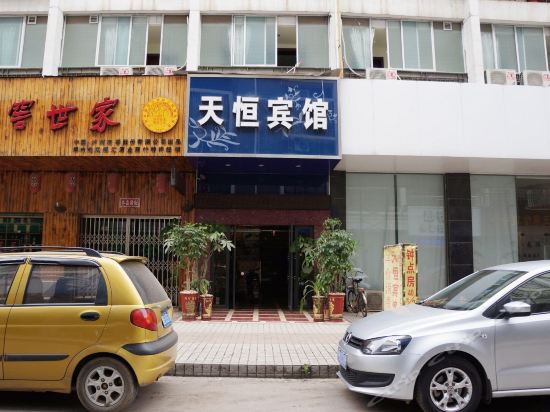 �������*