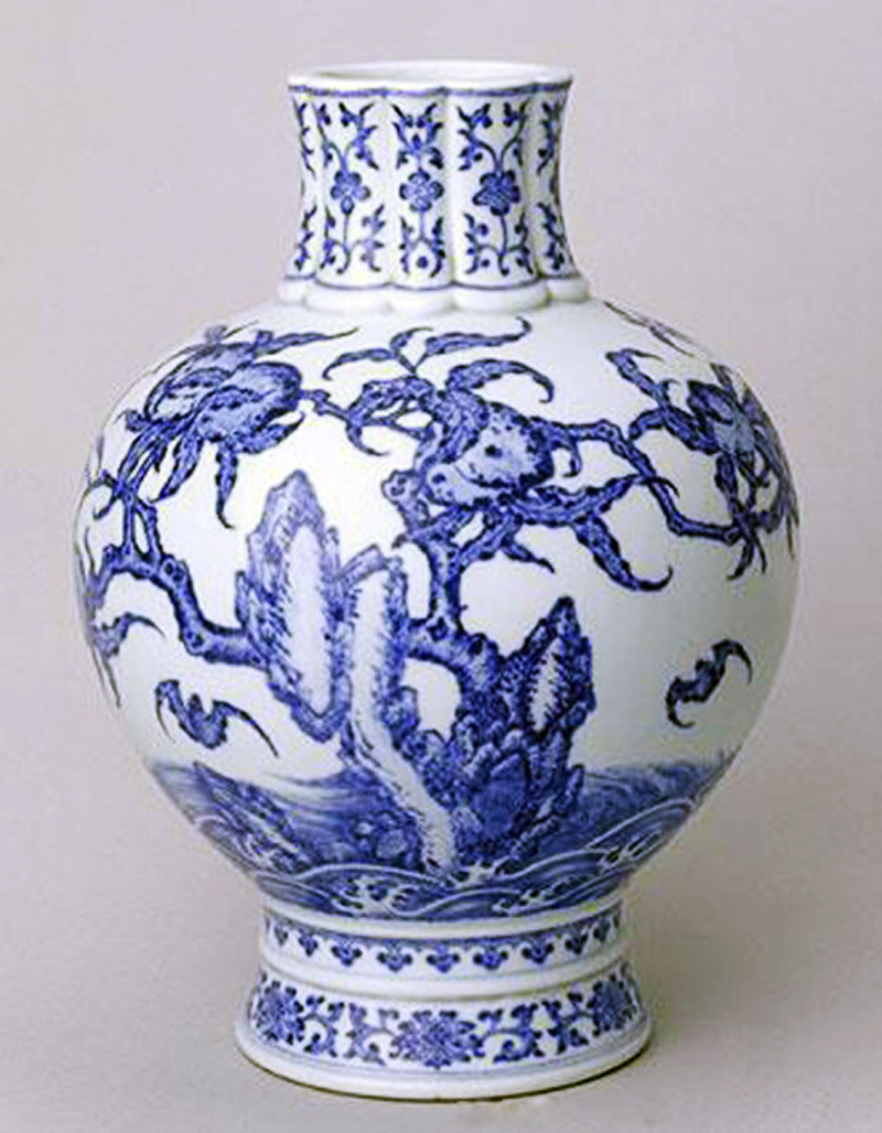  ͼ9  �����໨���ϵ���ʯ