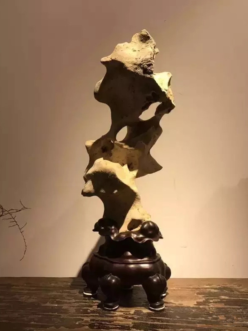 赏石是一种高尚的艺术审美活动 赏石是一种高尚的艺术审美活动