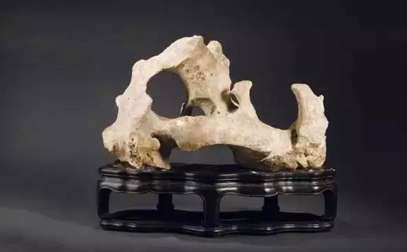 赏石是一种高尚的艺术审美活动 赏石是一种高尚的艺术审美活动