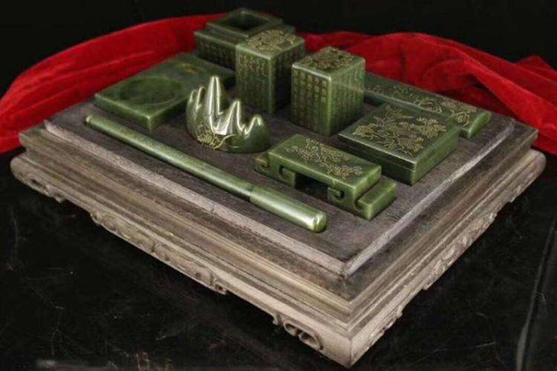 �������ʯ�Ļ�������ʼҵ��ķ���ʯ