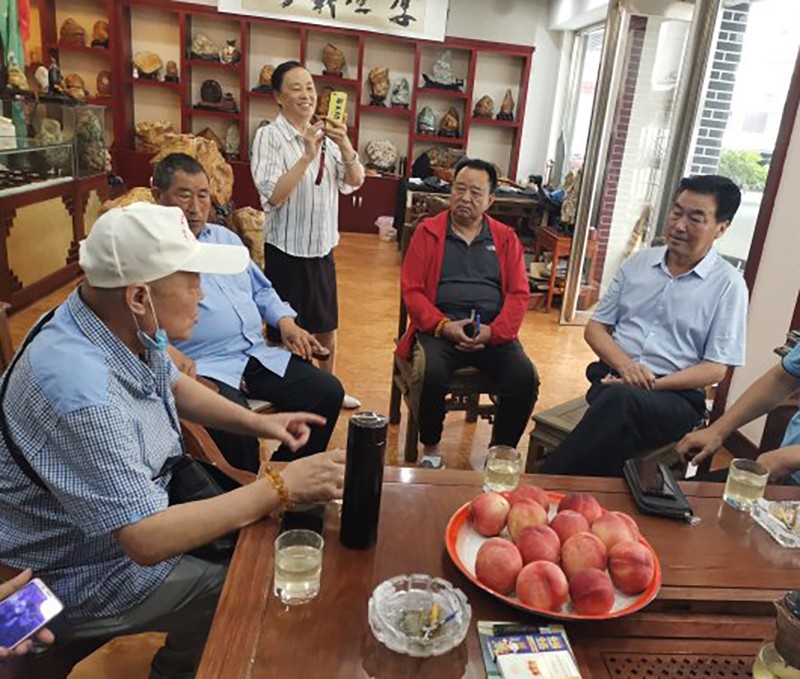 �ﴨ��ʯ�ǵġ�����һʯ�� פ����ʯ�˵ĽŲ�