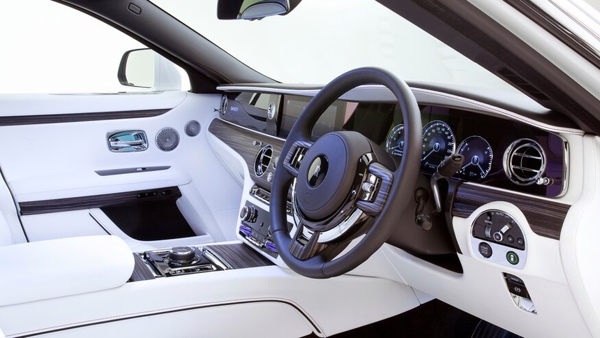 2021_Rolls-Royce_Ghost-28.jpg