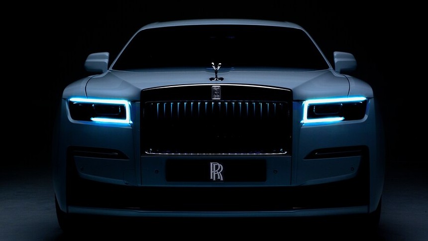 2021_Rolls-Royce_Ghost-24.jpg