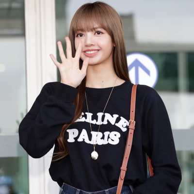 1589443371663872.jpg lisa-promo-crop.jpg