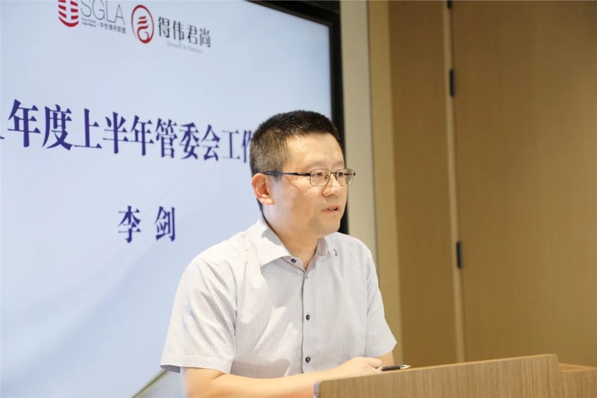 1629358076536733.jpg 640.webp.jpg