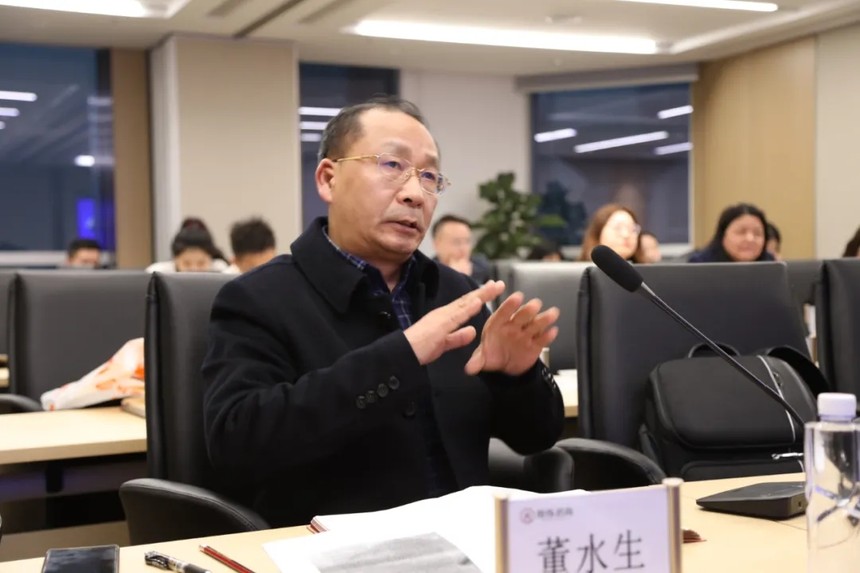 1644297417572433.jpg 640.webp (27).jpg