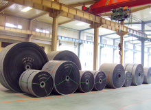 如何計算輸送帶的寬度和厚度以滿足特定負載