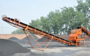 山東輸送機(jī)廠家為您講解帶式輸送機(jī)的優(yōu)點(diǎn)