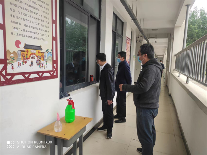 1652169565361960.jpg 28b0351e06fa3a7cd803da70717714a.jpg