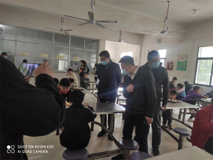 1652169639358375.jpg 98df704f3ae0d2c2e048749a985d864.jpg