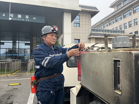 ³������ڼ���泵��ȫ��ʩ  ������.JPG