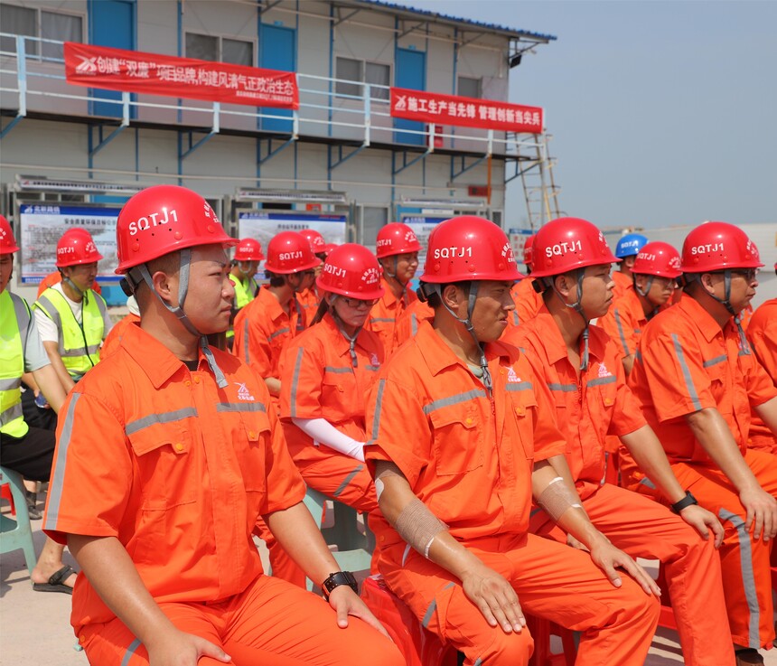 ͼΪ�������ڽ���˾˫Ǯһ����Ŀְ���������������������ݣ����� �㣩.JPG