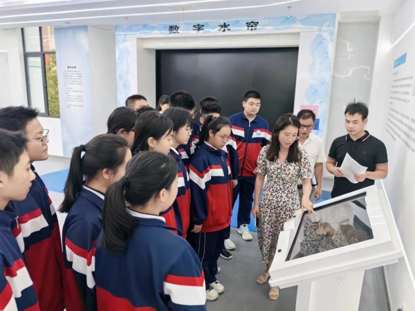 1696831293138901.jpg 1696831293138901.jpg