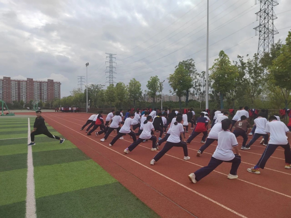 1696832046405908.jpg 1696832046405908.jpg