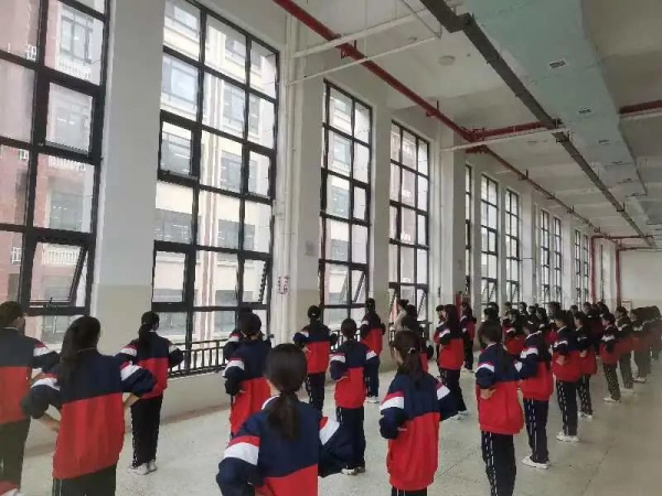 1696833352927376.jpg 1696833352927376.jpg