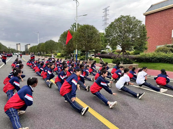 1696833353280981.jpg 1696833353280981.jpg