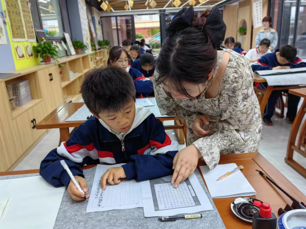 1696833920773873.jpg 1696833920773873.jpg