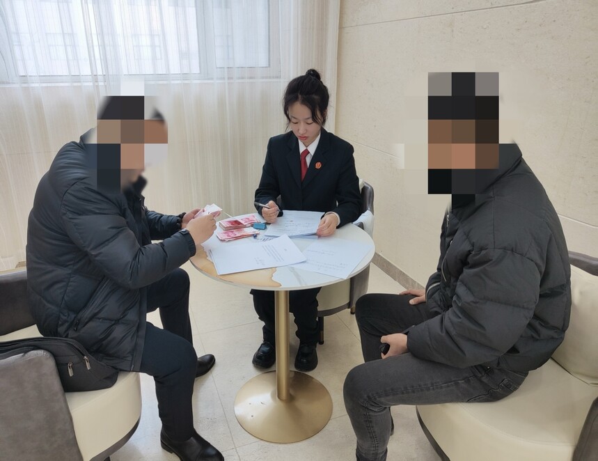 1740365591346683.jpg da64abdaf54bf4db6a9da8c1831731b.jpg