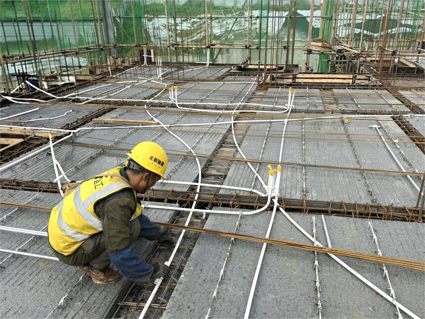 ͼΪ�������ڽ���˾��ƽ�ذ�����Ŀ�������ڽ��е�������Ԥ����ҵ�����ΰ �㣩.jpg