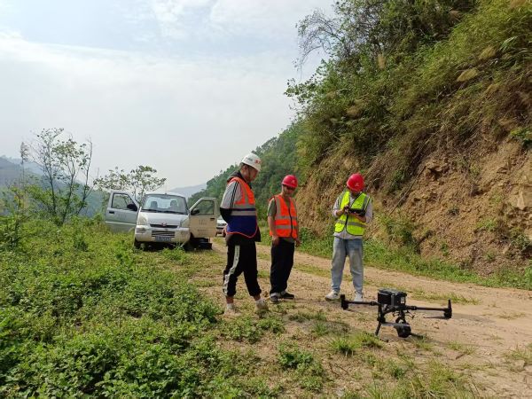 ͼΪ����·�ż���Ԫ����ɳ��·��Ŀ������Աʹ�����˻�����ԭ��ò���� ̷����.jpg