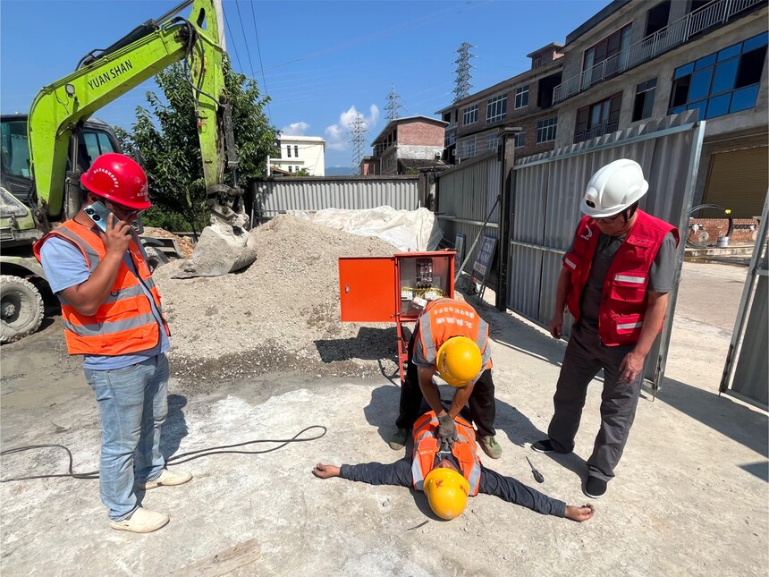 �����ڽ���˾��ɽ�س��׮������ʩ������Ŀ����չ������Ӧ����������Ŀ��� �㣩 (2).jpg