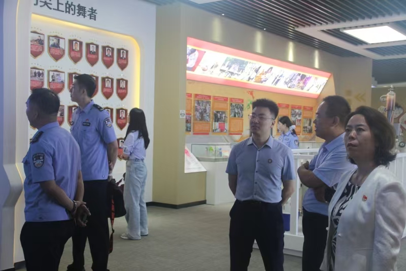 1754033825718208.jpg 1754033825718208.jpg