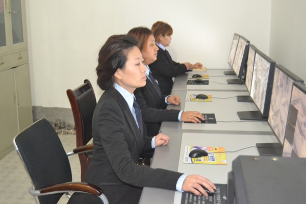 1-1FZQ63022N4.jpg