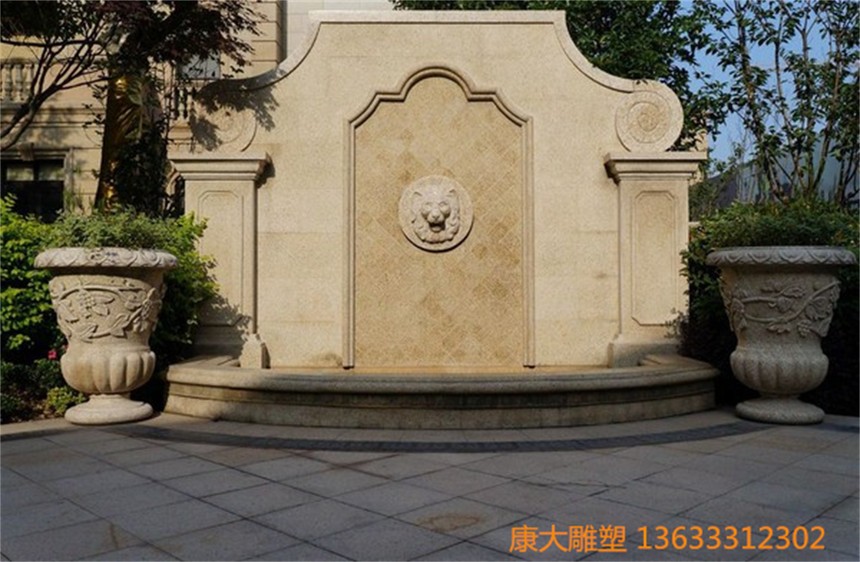 13463797_600.jpg
