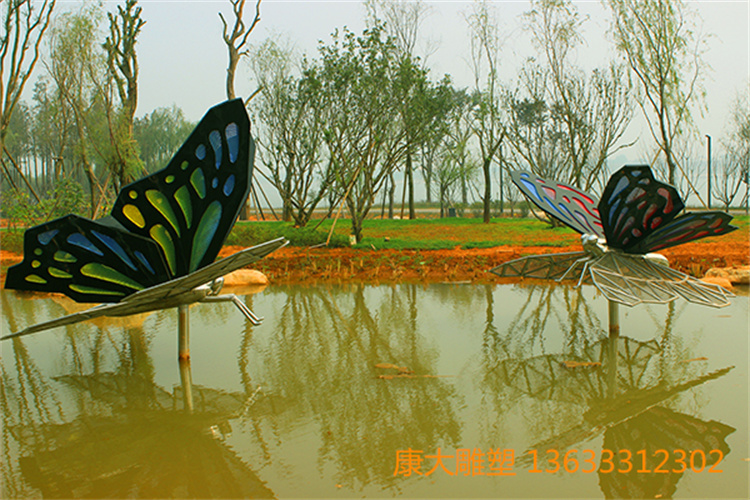 4-141020113J39C.jpg