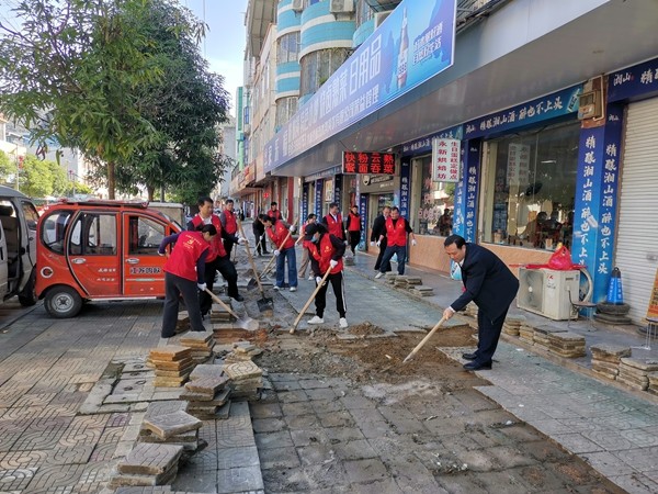 1766539018338927.jpg 5.大新发电分公司开展党员志愿活动.jpg