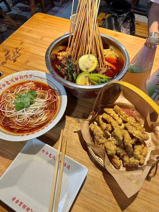 1779369030457032.jpg 串串、.jpg