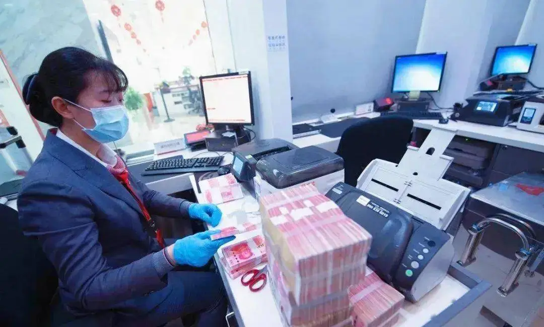 1645362405904174.jpg 個人存取5W要登記會不會很麻煩.jpg