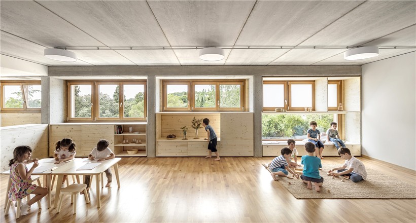 El_Til��ler_School_22.jpg