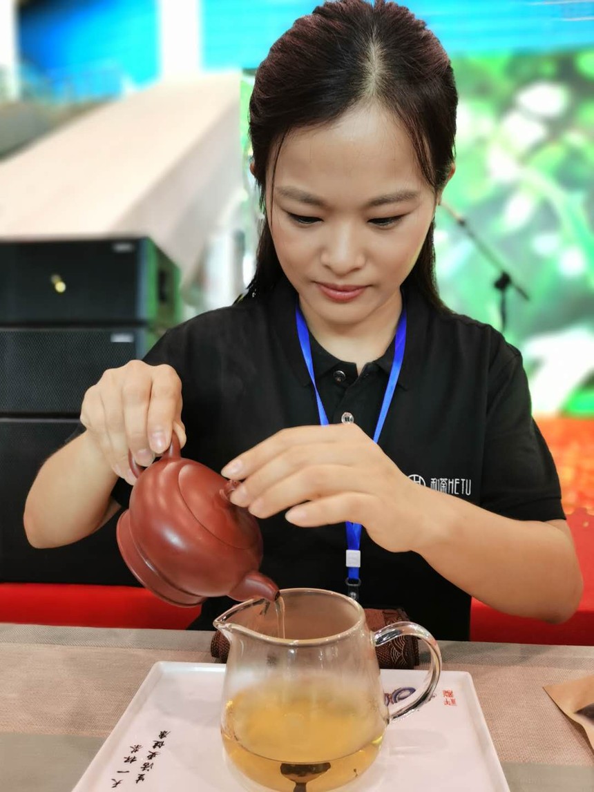 潍坊在册医护人员“有礼”了，和荼“澜沧月”杯国际茶博会开幕3.jpg