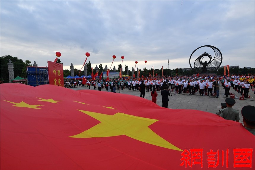 青州市工商联庆祝中国共产党成立100周年大合唱活动隆重举行4_副本.jpg