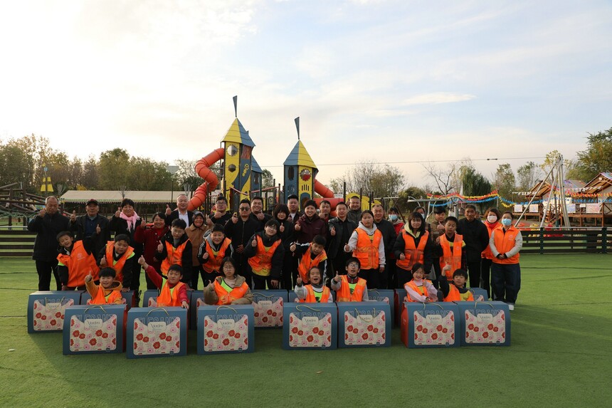 1764165291656278.jpg 睛彩童年 同心相伴——山东阳信组织开展困境儿童研学活动6_副本.jpg