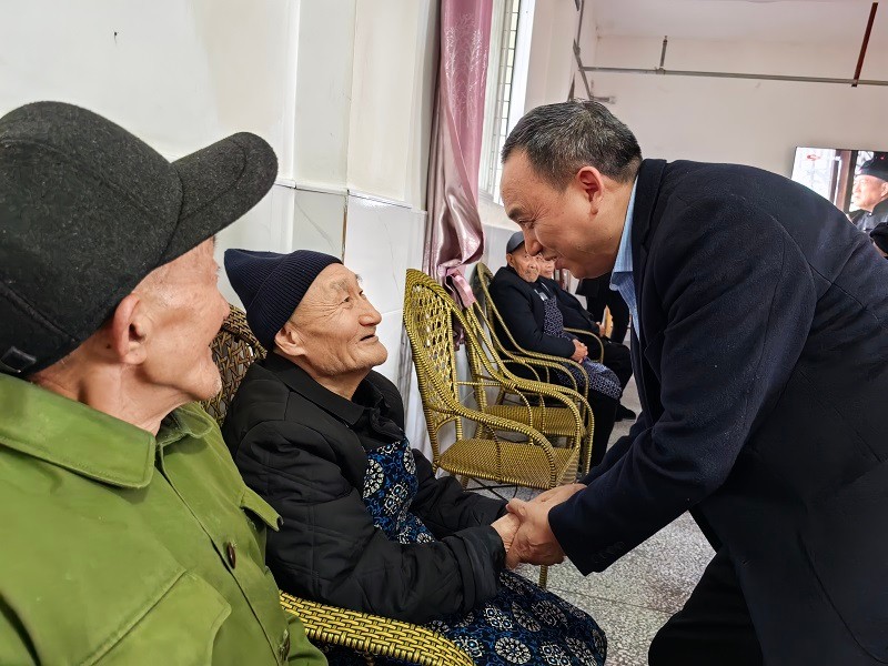 1765332321130341.jpg FEC3067B10159A20A08E0BEFCBE33855.jpg