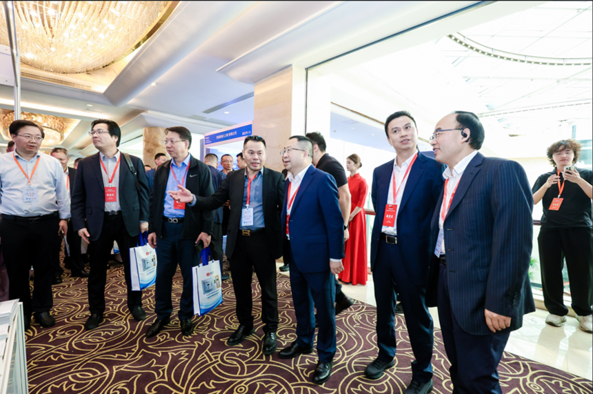 1764148599355992.png image.png