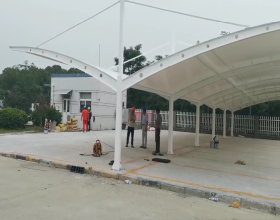 南京華獅新材料有限公司汽車棚