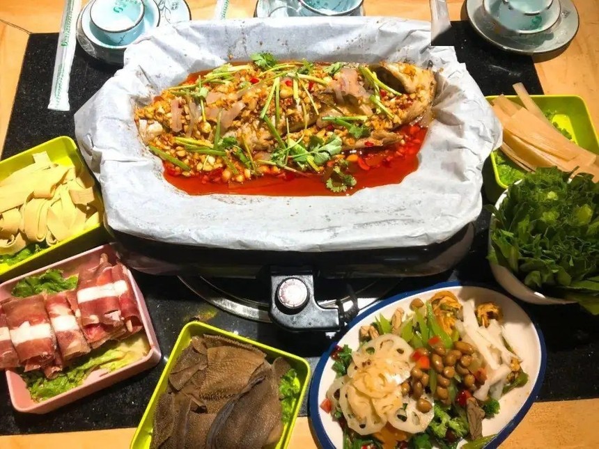 ݸǰʮֽѵѧУ
