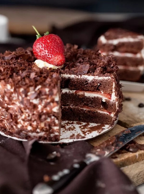 黑森林系列面包制作 黑森林蛋糕做法详解 简单的黑森林蛋糕制作方法 黑森林系列面包制作 黑森林蛋糕做法详解 简单的黑森林蛋糕制作方法