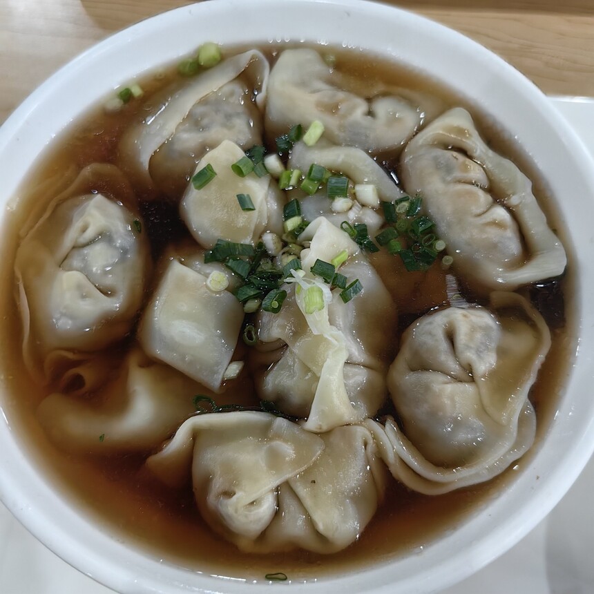 香菇肉馅大馄饨制作配方 香菇肉馅大馄饨制作步骤 香菇肉馅大馄饨制作方法 香菇肉馅大馄饨制作配方 香菇肉馅大馄饨制作步骤 香菇肉馅大馄饨制作方法