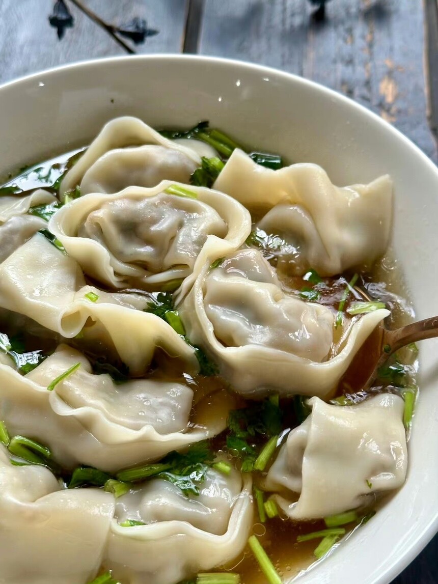 香菇肉馅大馄饨制作配方 香菇肉馅大馄饨制作步骤 香菇肉馅大馄饨制作方法 香菇肉馅大馄饨制作配方 香菇肉馅大馄饨制作步骤 香菇肉馅大馄饨制作方法