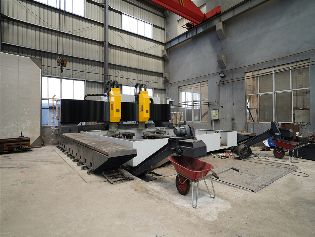 数控龙门钻铣一体机01_江苏诚致久固新能源科技有限公司