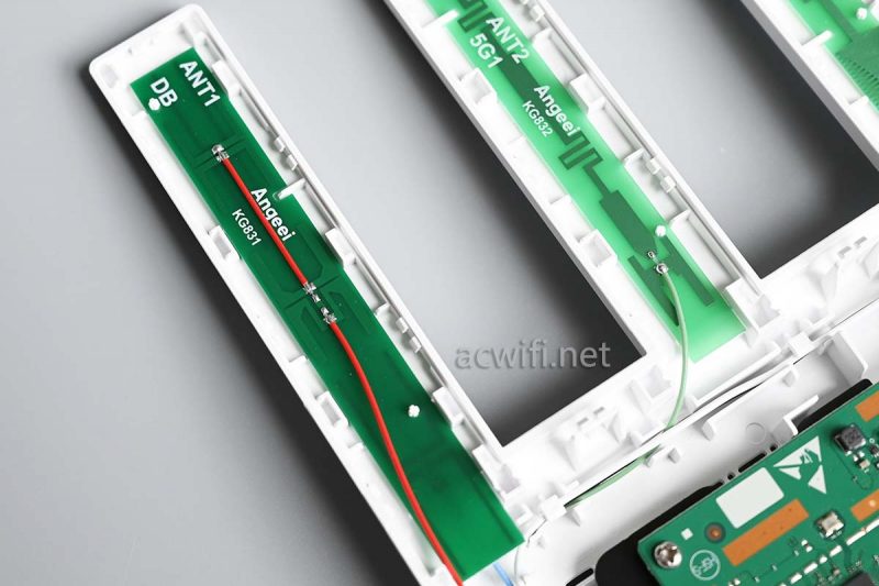 中兴巡天BE3600Pro青云版拆机_中兴ZXDU68_中兴巡天BE3600Pro青云版评测